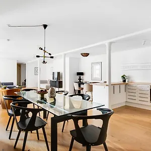  Apartment Sanders - Pleasant Four-bedroom In The Lovely Capital